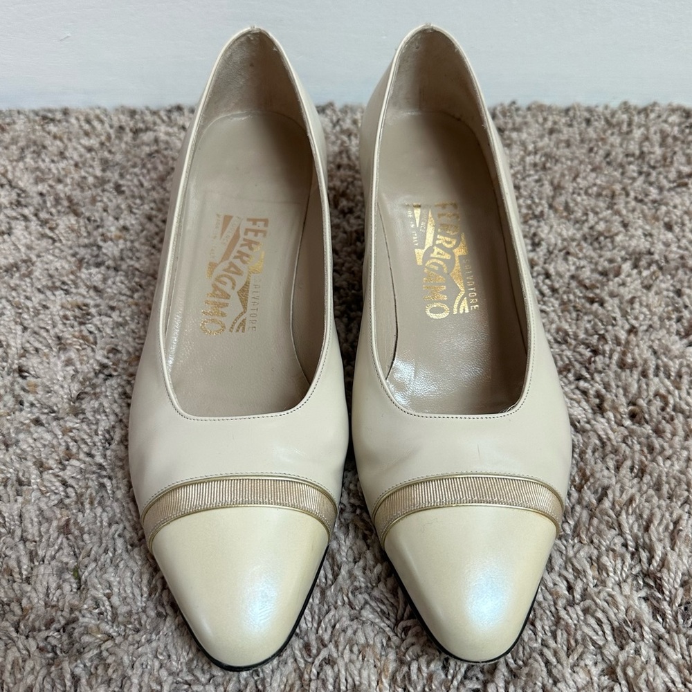 Salvatore Ferragamo Cream Pointed Toe Pumps with Beige Trim